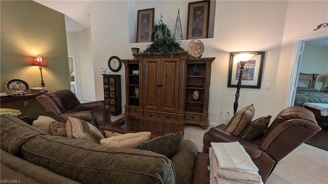 5660 Northboro DR 202, Naples, FL 34110