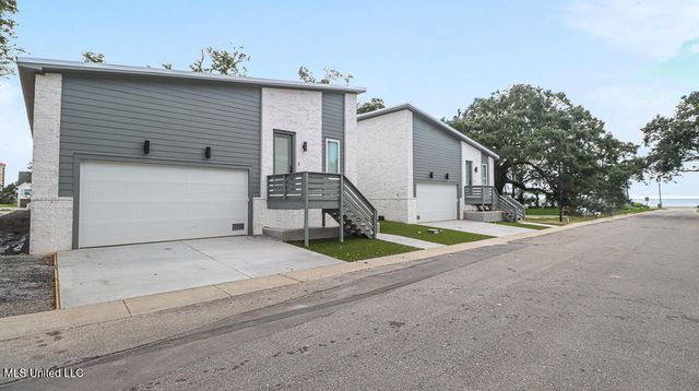 132 Markham Drive, Gulfport, MS 39507