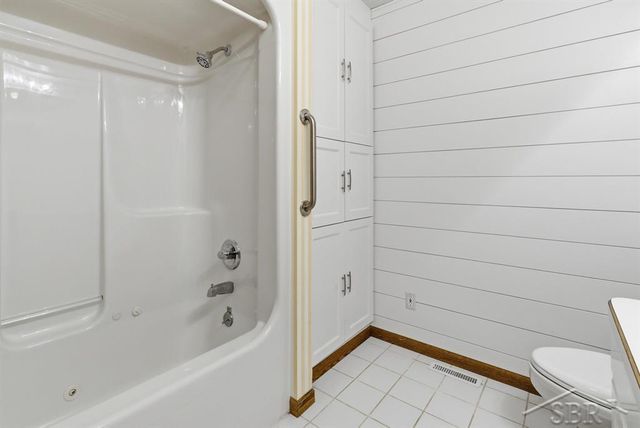 3343 E Ryan Drive, Midland, MI 48642