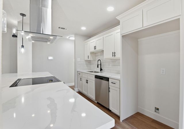 17530 S Compass Rose Circle, Crosby, TX 77532