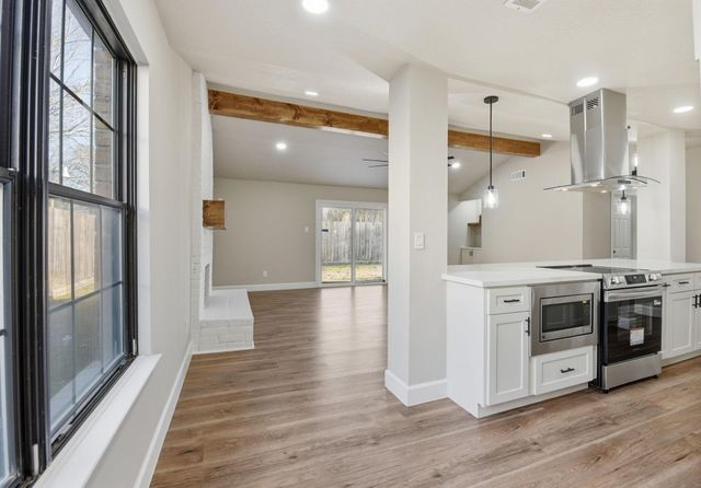 17530 S Compass Rose Circle, Crosby, TX 77532