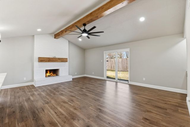 17530 S Compass Rose Circle, Crosby, TX 77532