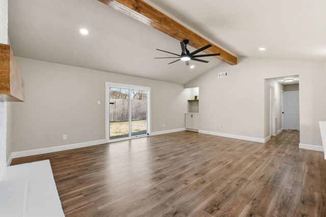 17530 S Compass Rose Circle, Crosby, TX 77532