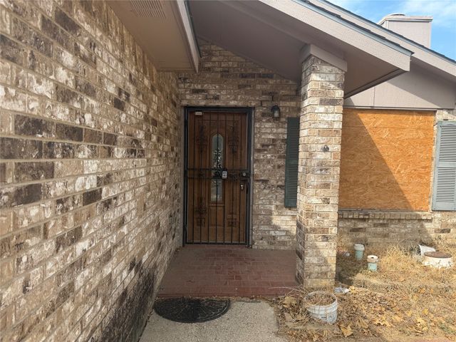 10823 Addie Road, Dallas, TX 75217