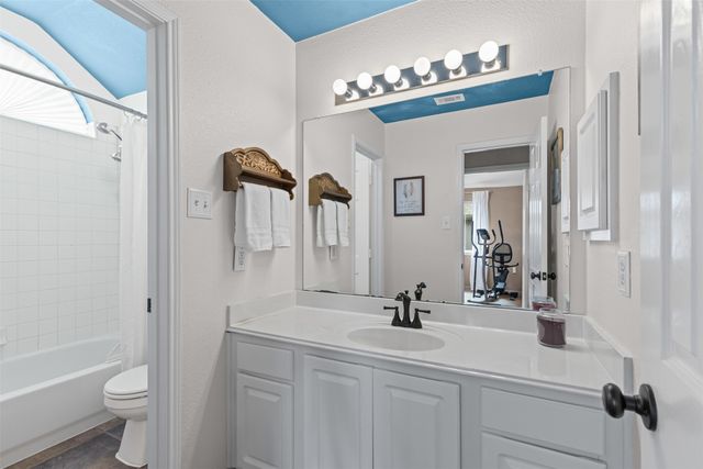 1475 Applewood Drive, Keller, TX 76248