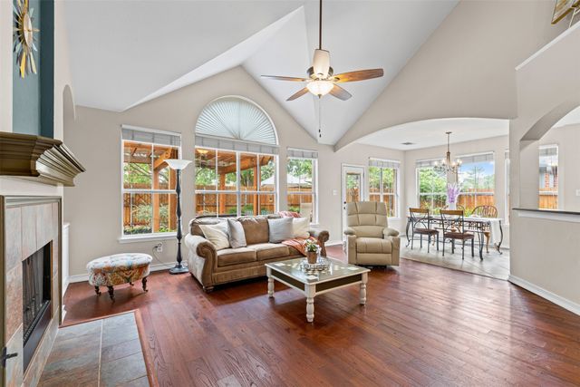 1475 Applewood Drive, Keller, TX 76248