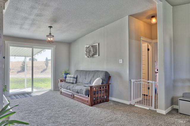 29492 Farmway, Caldwell, ID 83607