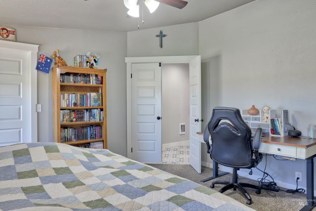 29492 Farmway, Caldwell, ID 83607