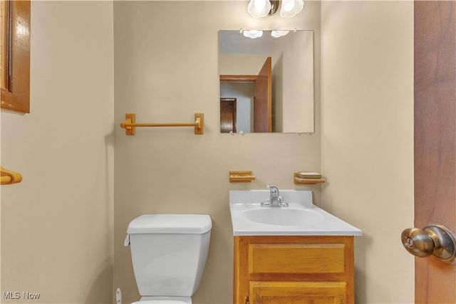 27984 Wisteria Drive, North Olmsted, OH 44070