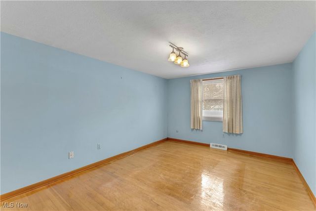 27984 Wisteria Drive, North Olmsted, OH 44070