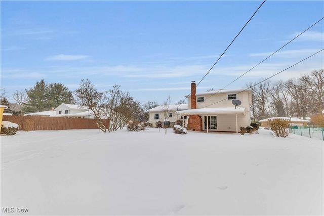 27984 Wisteria Drive, North Olmsted, OH 44070