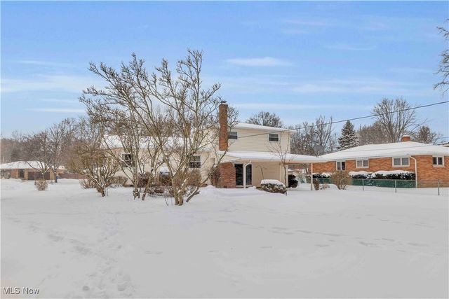 27984 Wisteria Drive, North Olmsted, OH 44070