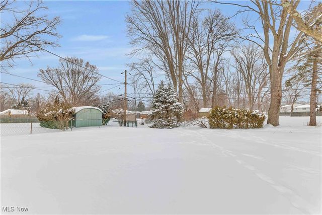 27984 Wisteria Drive, North Olmsted, OH 44070