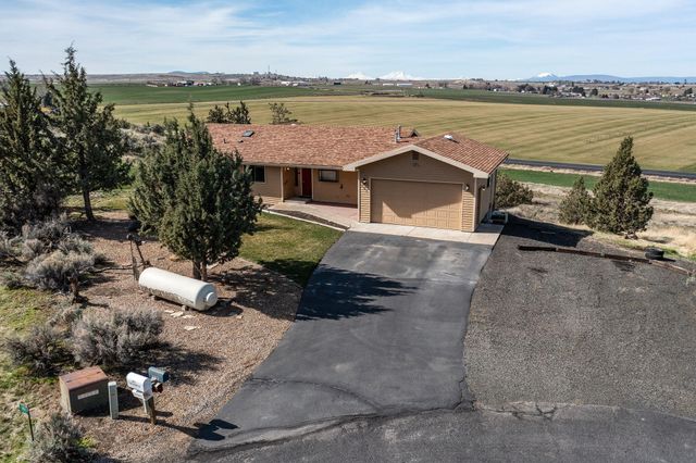 191 SW Cascade Lane, Madras, OR 97741