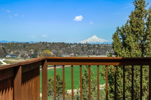 191 SW Cascade Lane, Madras, OR 97741