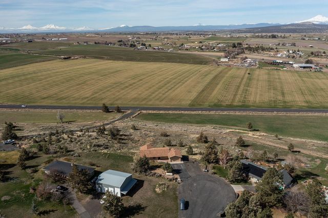 191 SW Cascade Lane, Madras, OR 97741