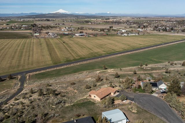 191 SW Cascade Lane, Madras, OR 97741