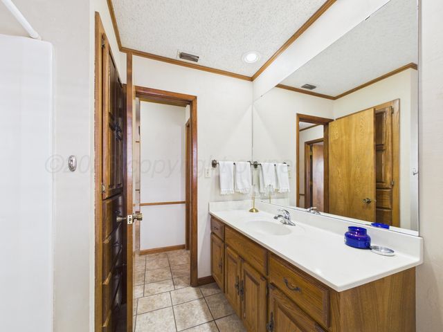 2522 N EVERGREEN Street, Pampa, TX 79065