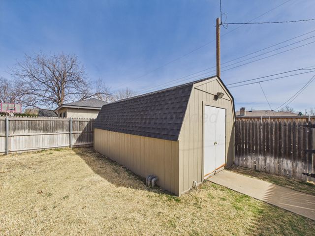 2522 N EVERGREEN Street, Pampa, TX 79065
