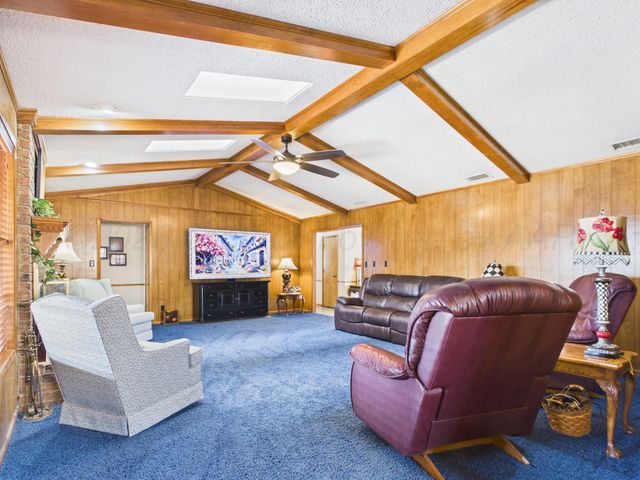 2522 N EVERGREEN Street, Pampa, TX 79065