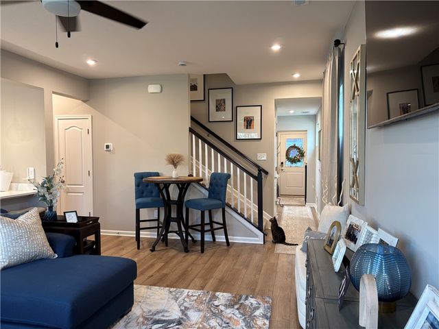 1630 S Golden Clove Bend, Sugarcreek Twp, OH 45305