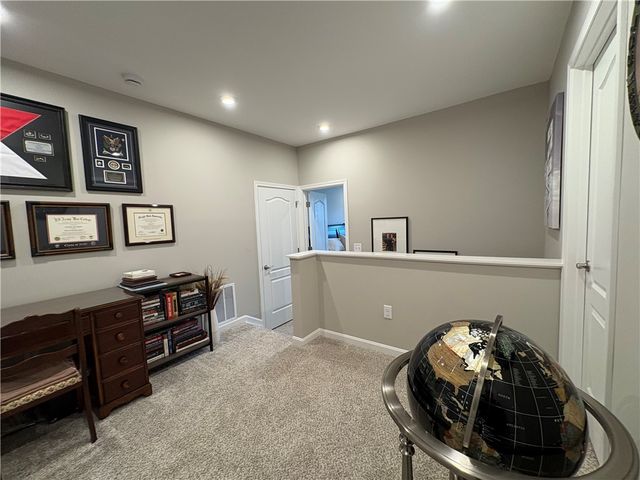 1630 S Golden Clove Bend, Sugarcreek Twp, OH 45305