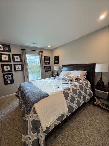 1630 S Golden Clove Bend, Sugarcreek Twp, OH 45305