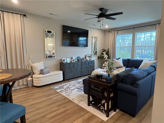 1630 S Golden Clove Bend, Sugarcreek Twp, OH 45305