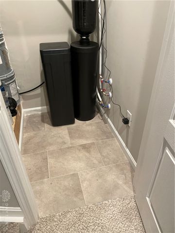 1630 S Golden Clove Bend, Sugarcreek Twp, OH 45305