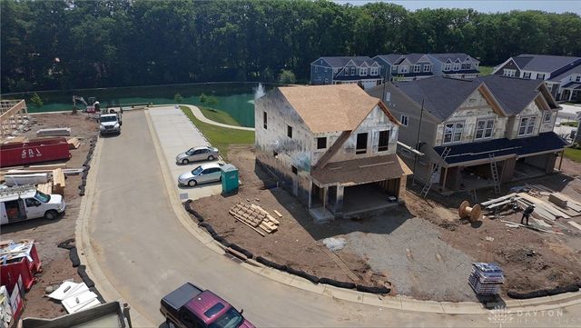 1630 S Golden Clove Bend, Sugarcreek Twp, OH 45305