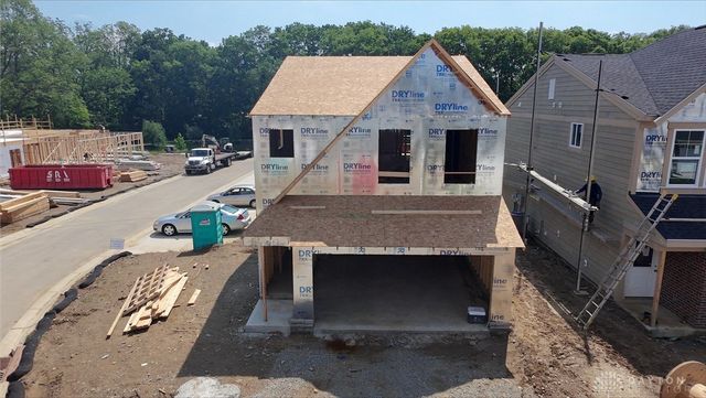 1630 S Golden Clove Bend, Sugarcreek Twp, OH 45305