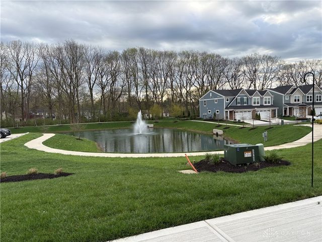 1630 S Golden Clove Bend, Sugarcreek Twp, OH 45305