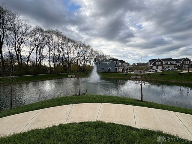 1630 S Golden Clove Bend, Sugarcreek Twp, OH 45305