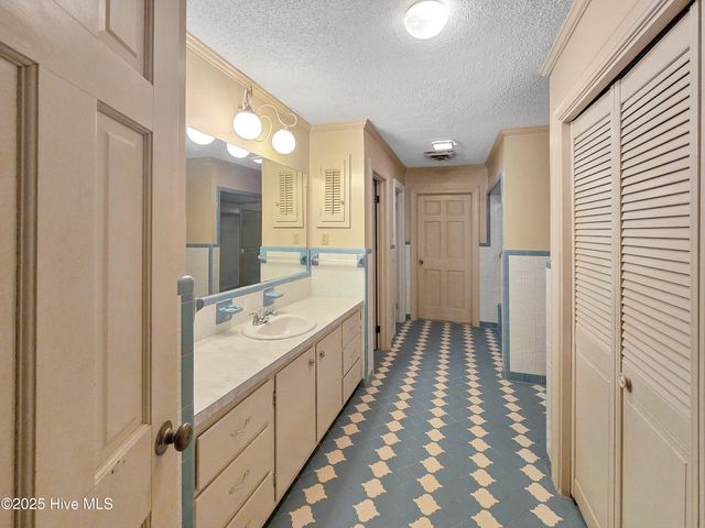 203 Crescent Drive, Windsor, NC 27983