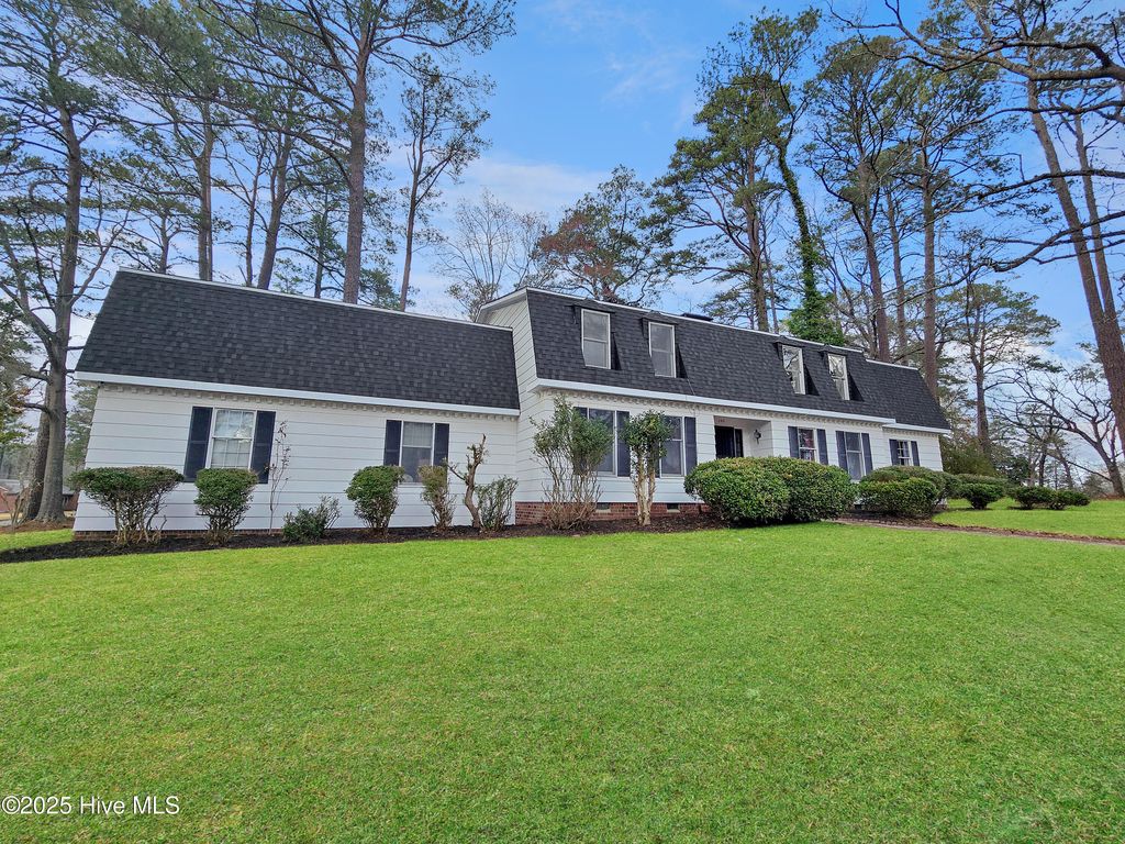 203 Crescent Drive, Windsor, NC 27983