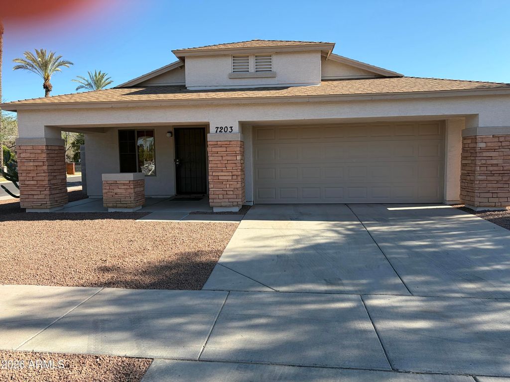 7203 S 2nd Lane, Phoenix, AZ 85041
