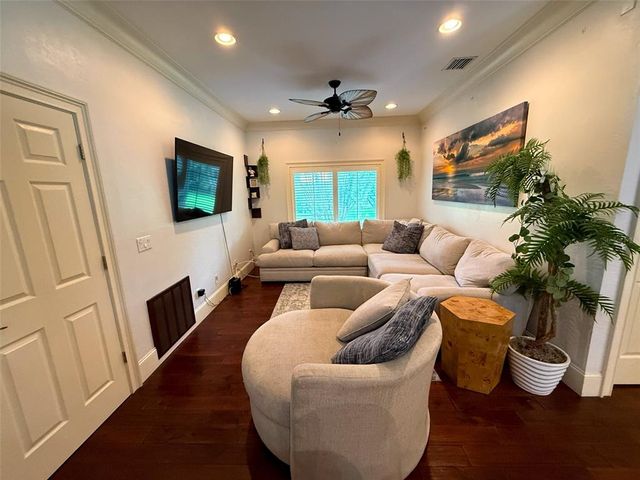 4 SUTTON COURT, Palm Coast, FL 32164