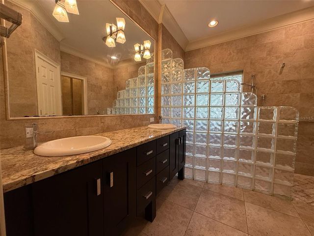 4 SUTTON COURT, Palm Coast, FL 32164