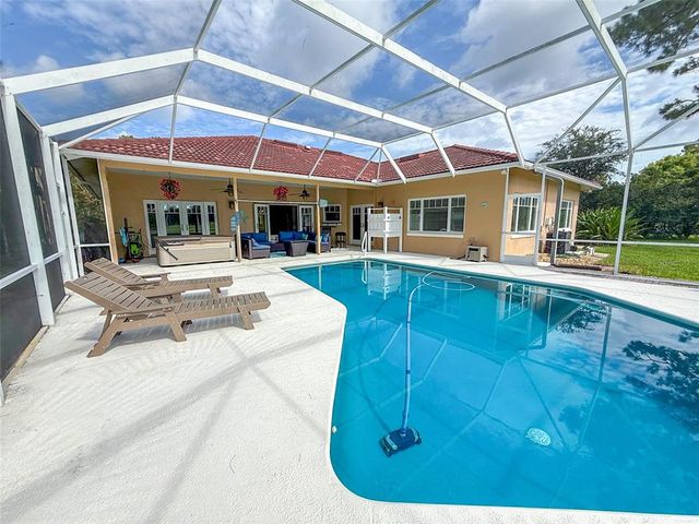 4 SUTTON COURT, Palm Coast, FL 32164
