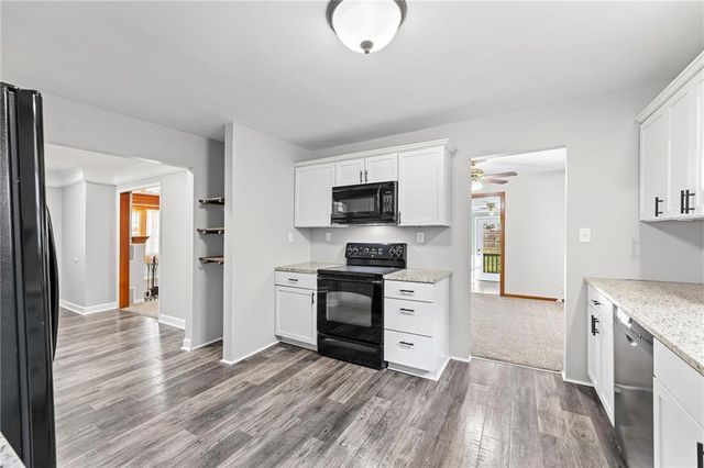 302 E Miami Street, Paola, KS 66071