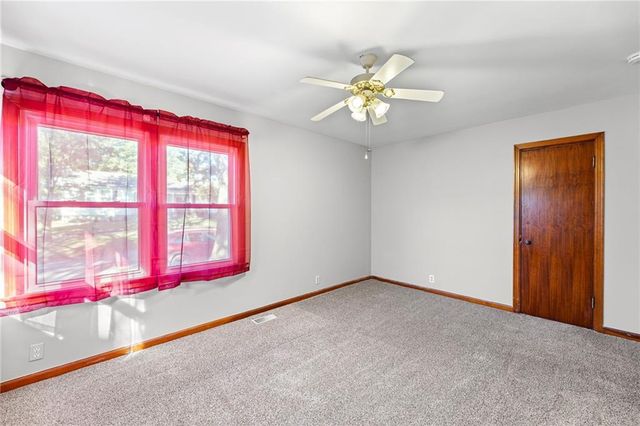 302 E Miami Street, Paola, KS 66071