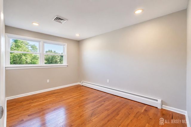 41 New Street, Spotswood, NJ 08884