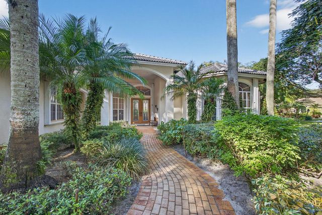 9923 SE Oak Tree Terrace, Tequesta, FL 33469