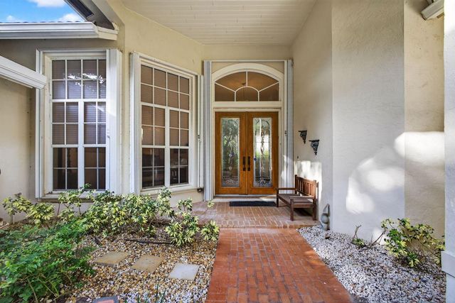 9923 SE Oak Tree Terrace, Tequesta, FL 33469
