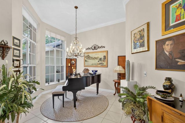 9923 SE Oak Tree Terrace, Tequesta, FL 33469