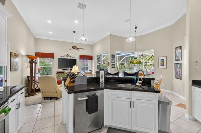 9923 SE Oak Tree Terrace, Tequesta, FL 33469