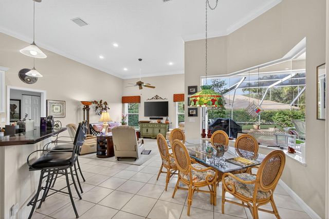 9923 SE Oak Tree Terrace, Tequesta, FL 33469