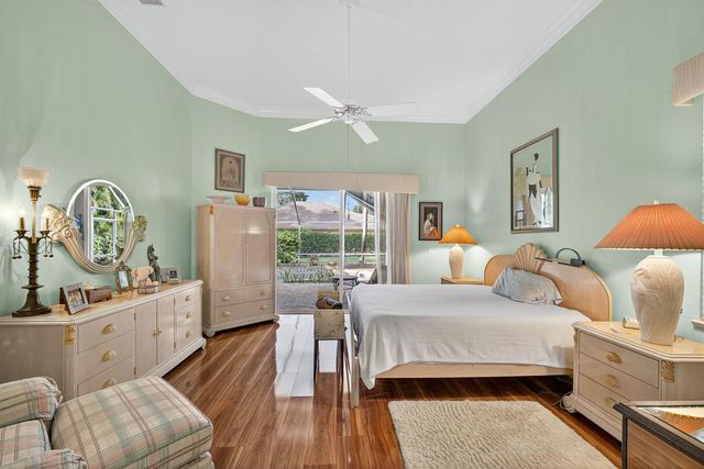 9923 SE Oak Tree Terrace, Tequesta, FL 33469