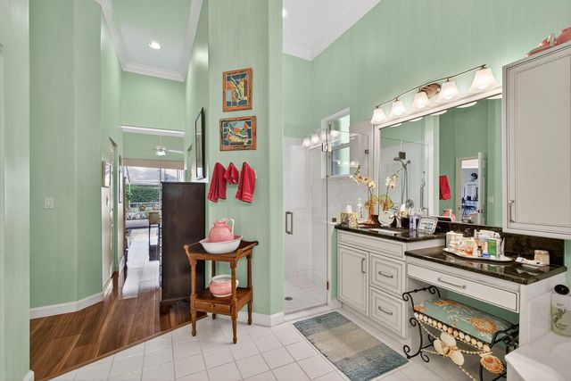 9923 SE Oak Tree Terrace, Tequesta, FL 33469