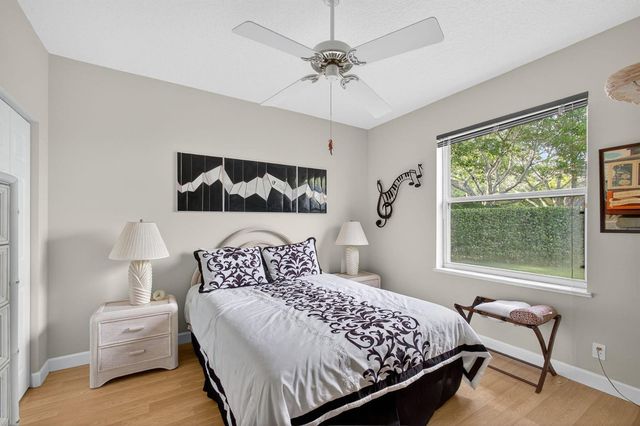 9923 SE Oak Tree Terrace, Tequesta, FL 33469